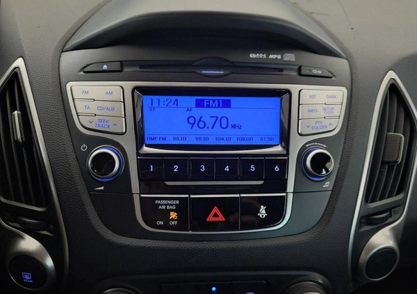 Hyundai ix35 cena 33900 przebieg: 194084, rok produkcji 2011 z Racibórz małe 277